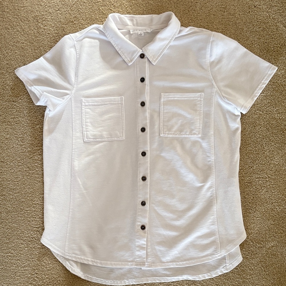 White Short Sleeve Button-Up Shirt